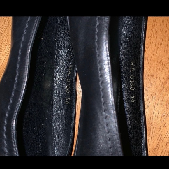 LOUIS VUITTON, shoes, "Debbie Flat", size 36

Ballerina - Picture 8 of 8